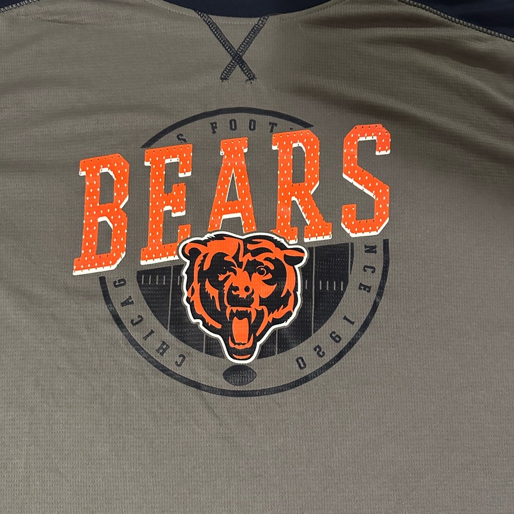 NWT Chicago Bears Tee - Picture 9 of 10